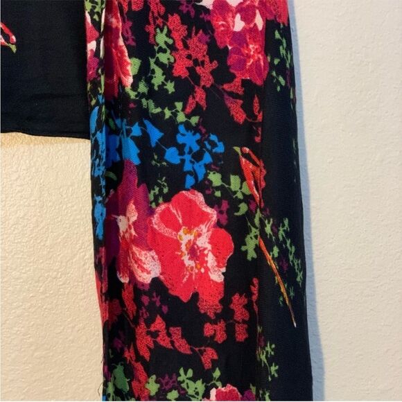 Apt 9 Scarf Shall Floral Black Pink Blue  Women’s. - Picture 4 of 10